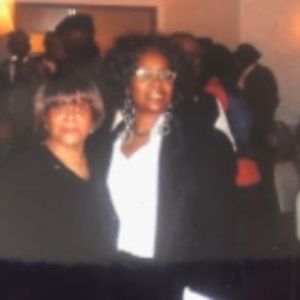 Meet your Posher, Shar-ron